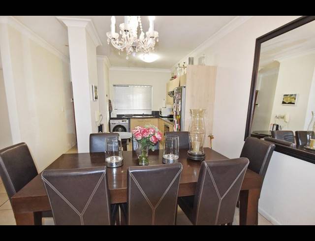 2 BEDROOM APARTMENT FOR SALE IN SANDOWN
